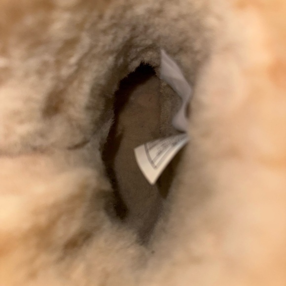 Bailey Button Ugg Australia Boots - Picture 8 of 13